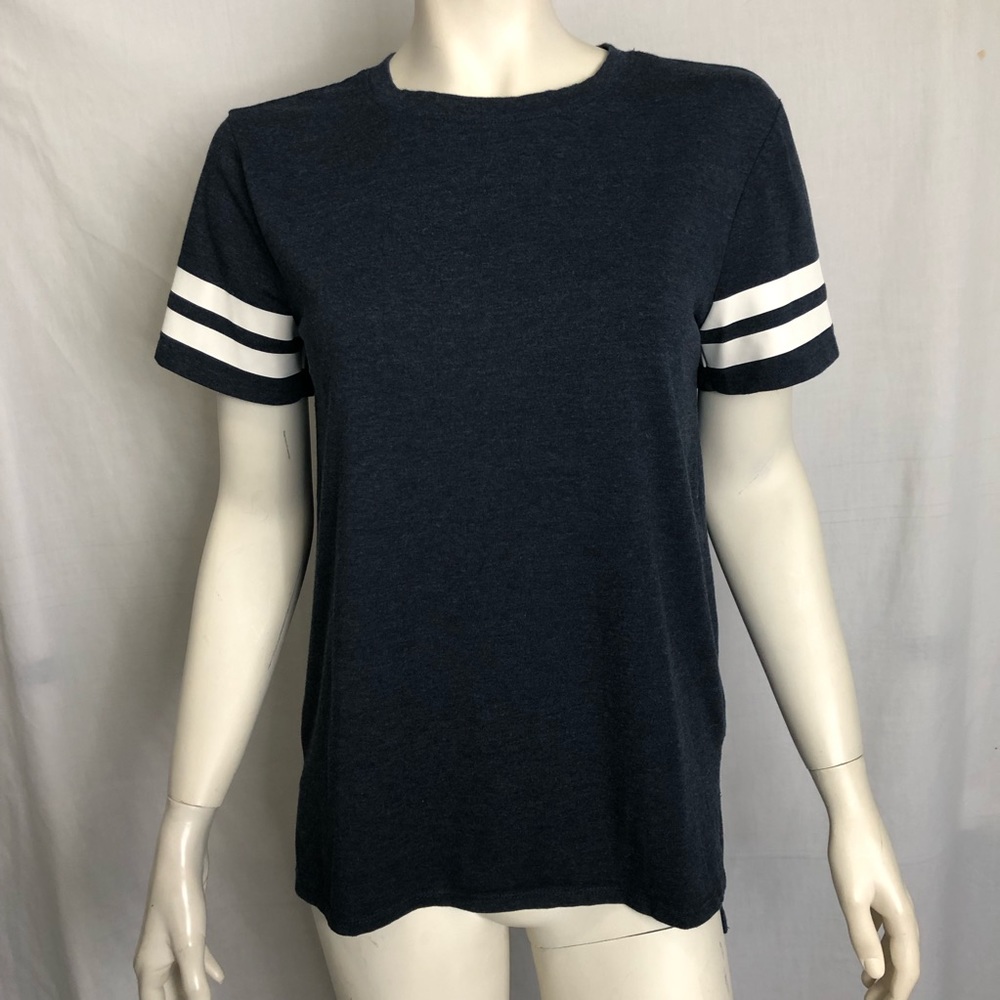 Forever 21 woman’s navy blue short sleeve t shirt with white stripes size small
